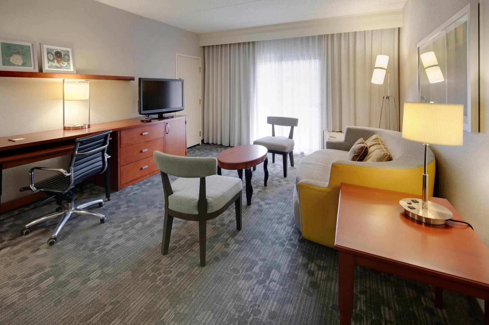 Courtyard Atlanta Norcross/Peachtree Corners Hotell Eksteriør bilde