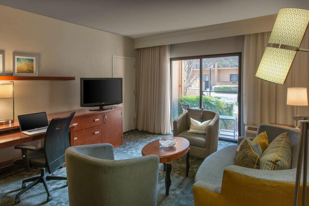 Courtyard Atlanta Norcross/Peachtree Corners Hotell Eksteriør bilde